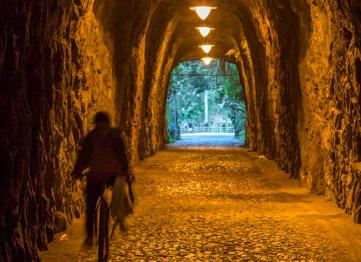 12a Tunel